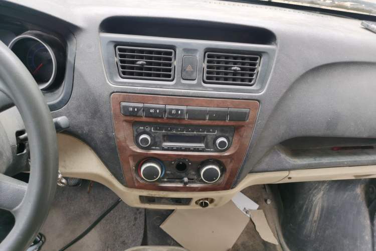 Used CHANGAN KAICHENG Ruixing M80 2014 1.5L Comfort Model 4G15S Audio And AC Panel