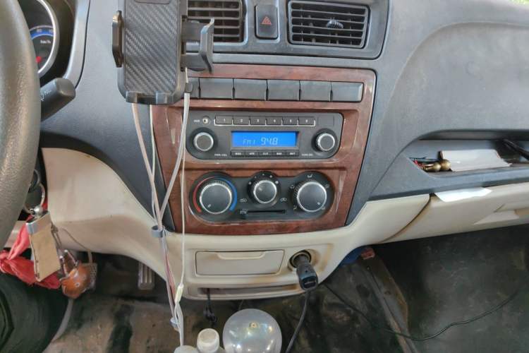 Used CHANGAN KAICHENG Ruixing M80 2014 1.5L Standard Version 4G15S Audio And AC Panel