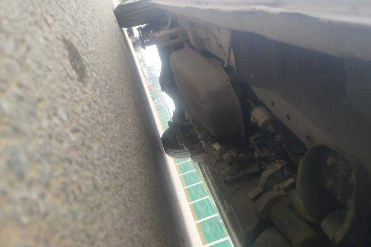 Used CHANGAN KAICHENG Ruixing M80 2014 1.5L Standard Version 4G15S Chassis Front Right