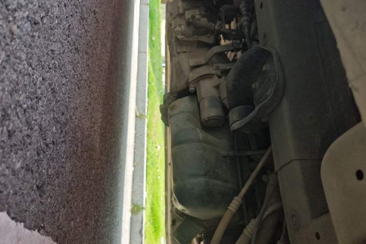 Used CHANGAN KAICHENG Ruixing M80 2014 1.5L Standard Version 4G15S Chassis Front Right