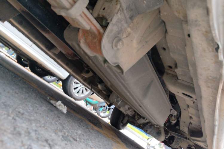 Used CHANGAN KAICHENG Ruixing M80 2014 1.5L Standard Version 4G15S Chassis Rear Right