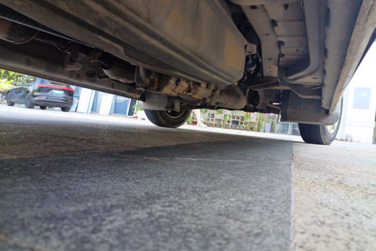 Used CHANGAN KAICHENG Ruixing M80 2014 1.5L Standard Version 4G15S Chassis Rear Right