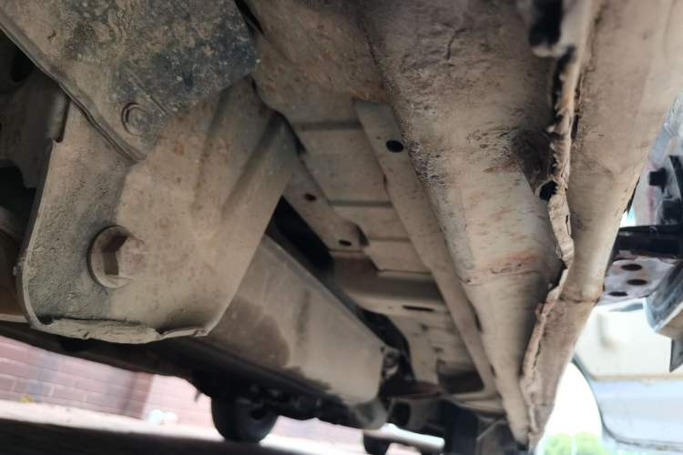 Used CHANGAN KAICHENG Ruixing M80 2014 1.5L Standard Version 4G15S Chassis Rear Right