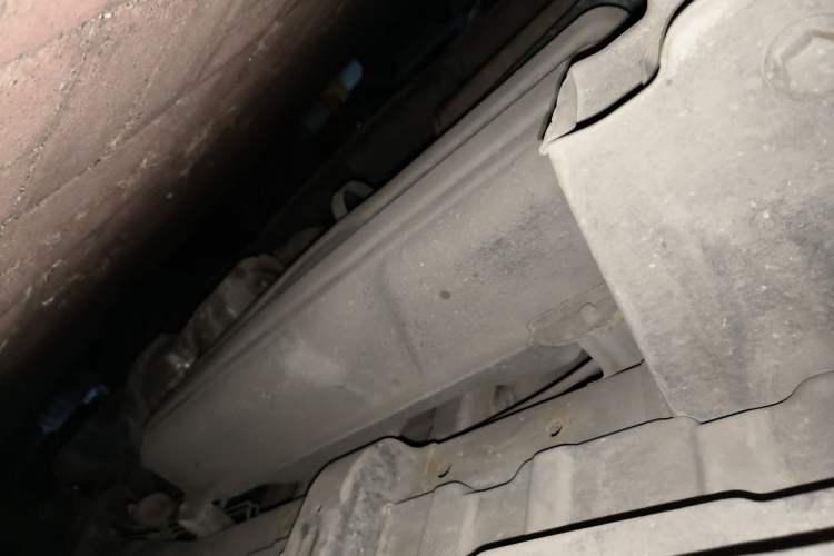 Used CHANGAN KAICHENG Ruixing M80 2014 1.5L Standard Version 4G15S Chassis Rear Right