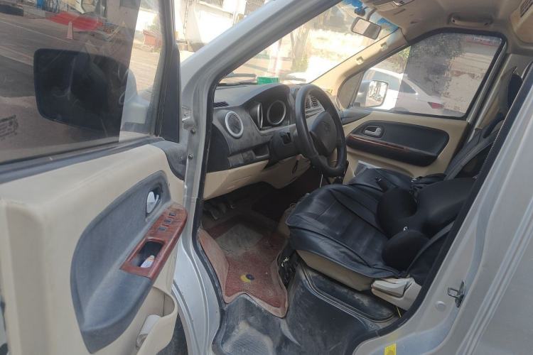 Used CHANGAN KAICHENG Ruixing M80 2014 1.5L Standard Version 4G15S Driver Seat