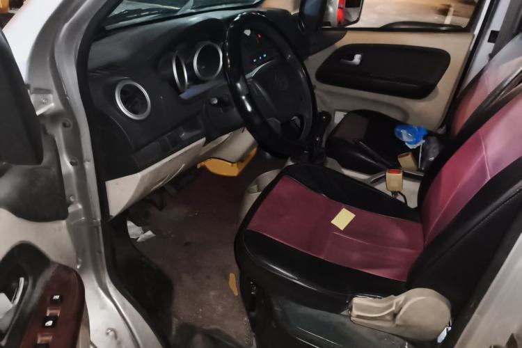 Used CHANGAN KAICHENG Ruixing M80 2014 1.5L Standard Version 4G15S Driver Seat
