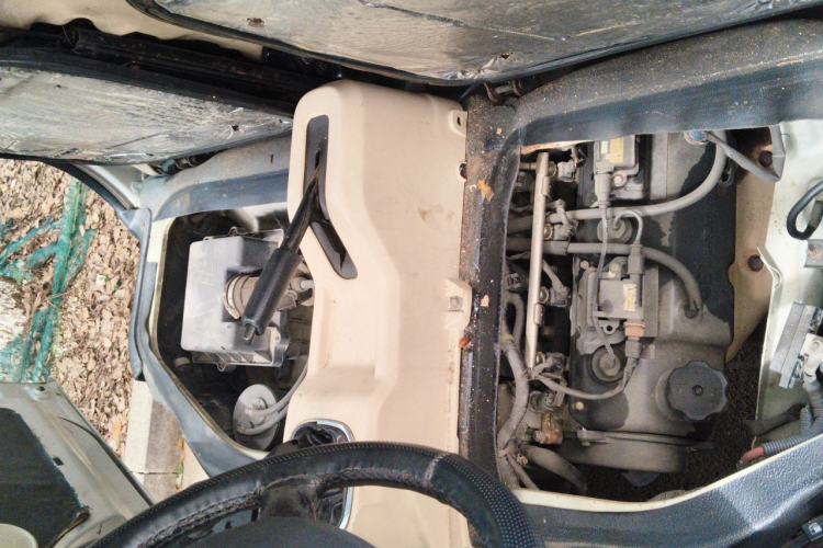 Used CHANGAN KAICHENG Ruixing M80 2014 1.5L Standard Version 4G15S Engine Bay