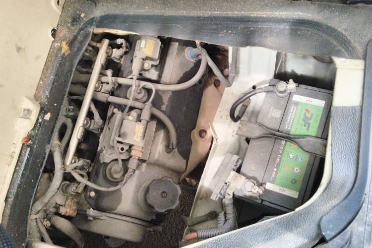 Used CHANGAN KAICHENG Ruixing M80 2014 1.5L Standard Version 4G15S Engine Bay Left