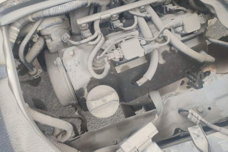 Used CHANGAN KAICHENG Ruixing M80 2014 1.5L Standard Version 4G15S Engine Bay Left