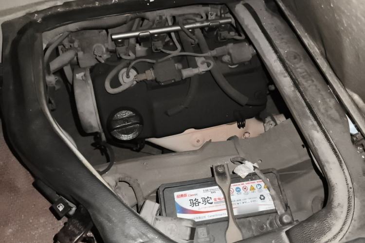 Used CHANGAN KAICHENG Ruixing M80 2014 1.5L Standard Version 4G15S Engine Bay Left