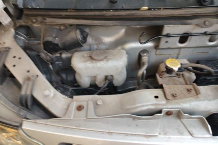 Used CHANGAN KAICHENG Ruixing M80 2014 1.5L Base Version (2 Seats) 4G15S Engine Bay Right