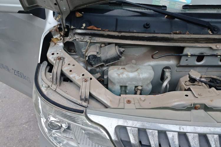 Used CHANGAN KAICHENG Ruixing M80 2014 1.5L Base Version (4-Seater) 4G15S Engine Bay Right