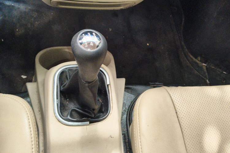 Used CHANGAN KAICHENG Ruixing M80 2014 1.5L Standard Version 4G15S Gear Lever
