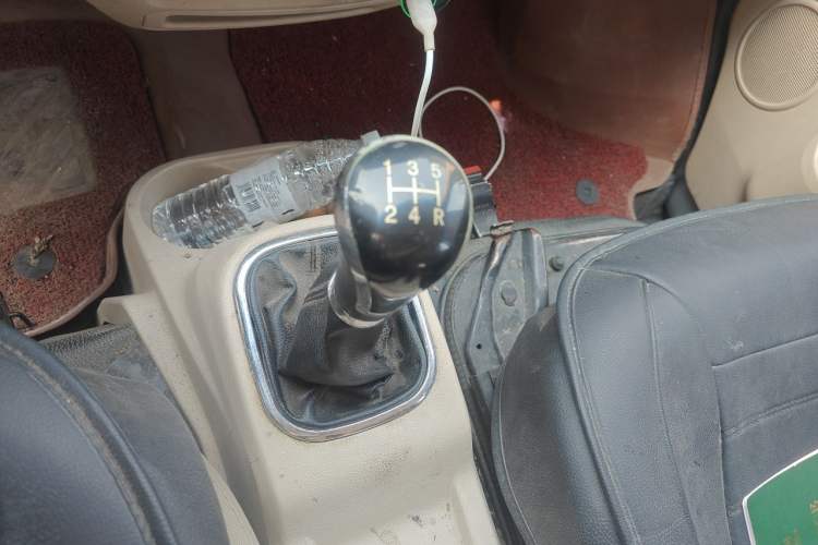 Used CHANGAN KAICHENG Ruixing M80 2014 1.5L Standard Version 4G15S Gear Lever