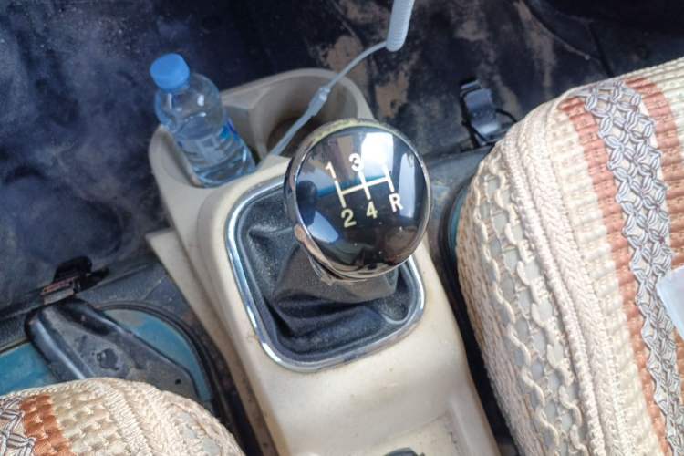 Used CHANGAN KAICHENG Ruixing M80 2014 1.5L Standard Version 4G15S Gear Lever