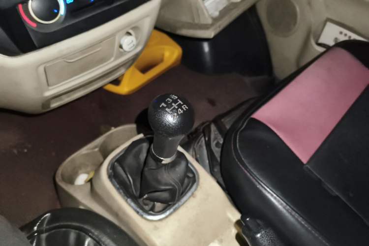 Used CHANGAN KAICHENG Ruixing M80 2014 1.5L Standard Version 4G15S Gear Lever