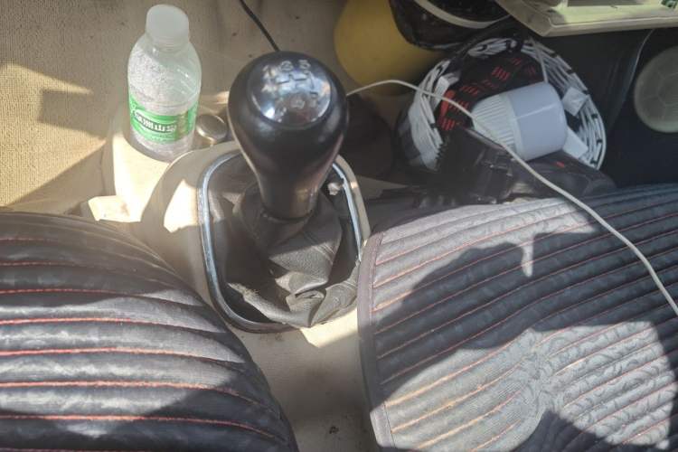 Used CHANGAN KAICHENG Ruixing M80 2014 1.5L Standard Version 4G15S Gear Lever