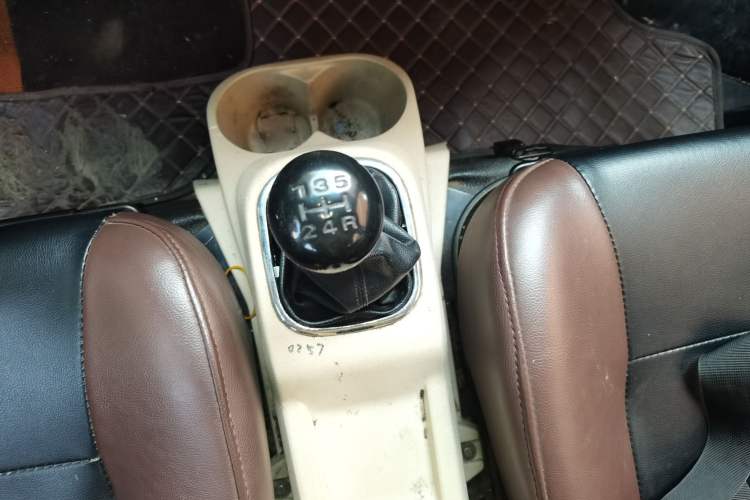Used CHANGAN KAICHENG Ruixing M80 2014 1.5L Base Version (4-Seater) 4G15S Gear Lever