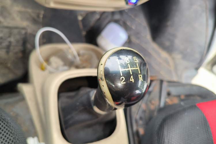 Used CHANGAN KAICHENG Ruixing M80 2014 1.5L Standard Version 4G15S Gear Lever