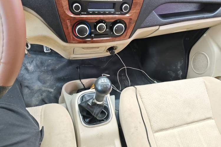 Used CHANGAN KAICHENG Ruixing M80 2014 1.5L Base Version (4-Seater) 4G15S Gear Lever