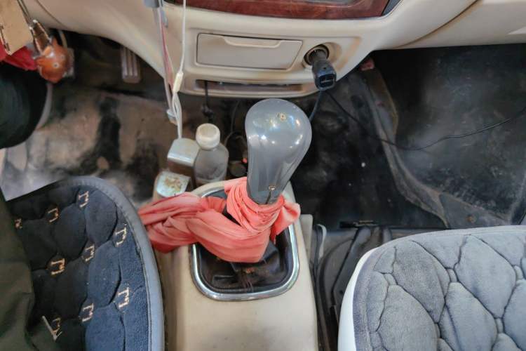 Used CHANGAN KAICHENG Ruixing M80 2014 1.5L Standard Version 4G15S Gear Lever