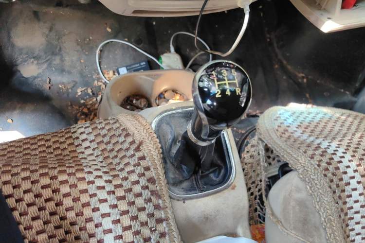 Used CHANGAN KAICHENG Ruixing M80 2014 1.5L CNG Standard Model 4G15S Gear Lever