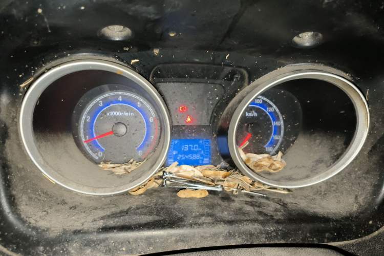 Used CHANGAN KAICHENG Ruixing M80 2014 1.5L Standard Version 4G15S Instrument Cluster