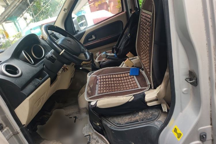 Used CHANGAN KAICHENG Ruixing M80 2014 1.5L Base Version (4-Seater) 4G15S Left Front Seat