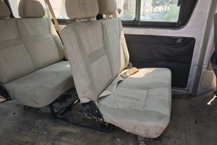 Used CHANGAN KAICHENG Ruixing M80 2014 1.5L Standard Version 4G15S Left Rear Seat