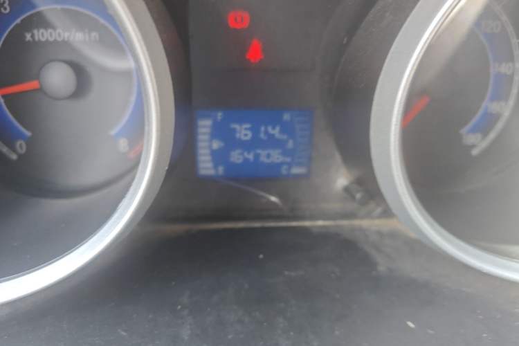 Used CHANGAN KAICHENG Ruixing M80 2014 1.5L Standard Version 4G15S Odometer Close Up