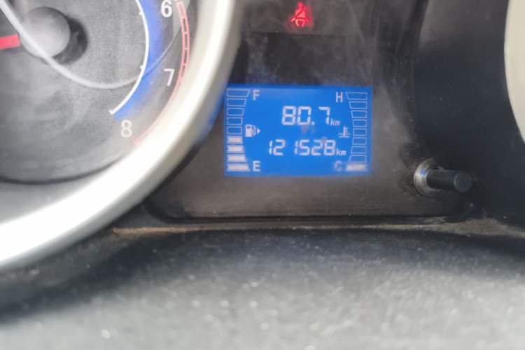Used CHANGAN KAICHENG Ruixing M80 2014 1.5L Comfort Model 4G15S Odometer Close Up