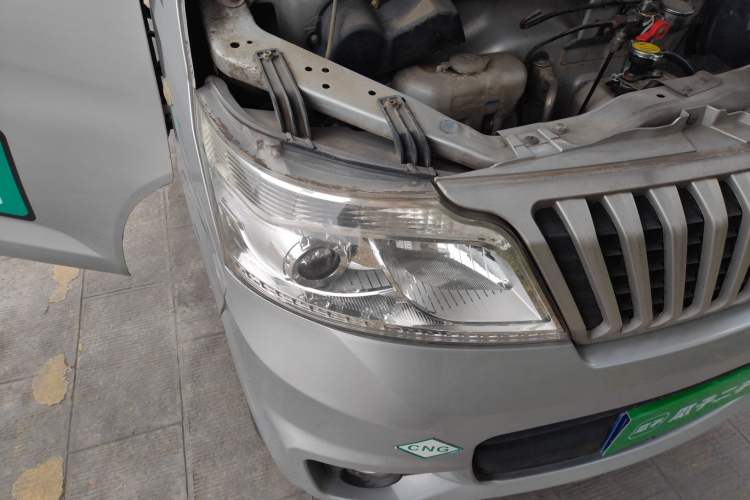 Used CHANGAN KAICHENG Ruixing M80 2014 1.5L CNG Comfort Model 4G15S Right Front Headlight