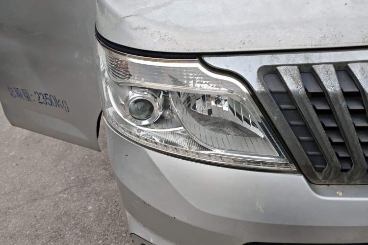 Used CHANGAN KAICHENG Ruixing M80 2014 1.5L Base Version (4-Seater) 4G15S Right Front Headlight