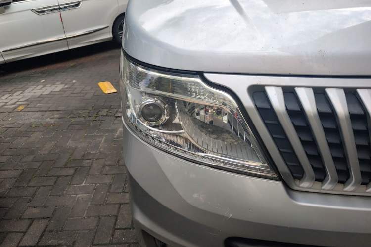Used CHANGAN KAICHENG Ruixing M80 2014 1.5L Base Version (4-Seater) 4G15S Right Front Headlight