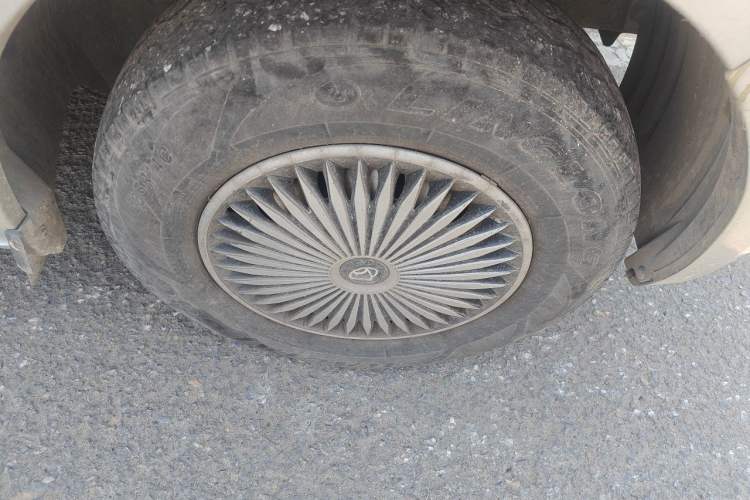 Used CHANGAN KAICHENG Ruixing M80 2014 1.5L Standard Version 4G15S Right Front Wheel Hub