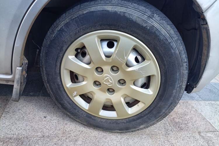 Used CHANGAN KAICHENG Ruixing M80 2014 1.5L Standard Version 4G15S Right Front Wheel Hub