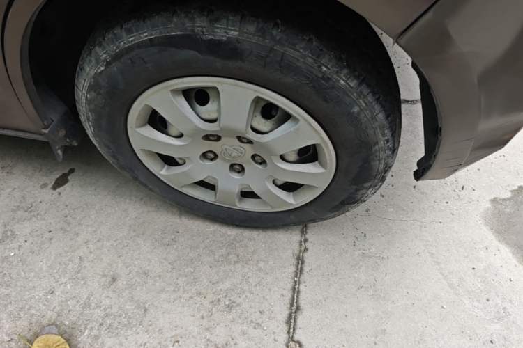 Used CHANGAN KAICHENG Ruixing M80 2014 1.5L Standard Version 4G15S Right Front Wheel Hub
