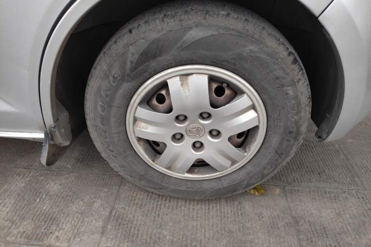 Used CHANGAN KAICHENG Ruixing M80 2014 1.5L CNG Comfort Model 4G15S Right Front Wheel Hub