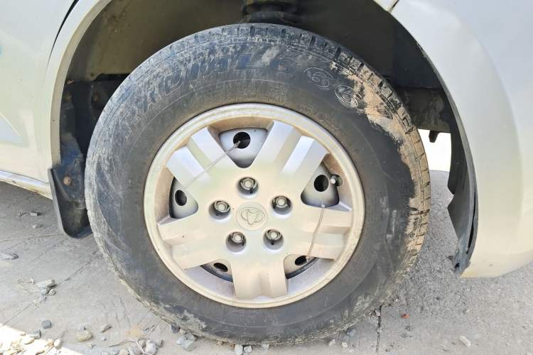 Used CHANGAN KAICHENG Ruixing M80 2014 1.5L Base Version (4-Seater) 4G15S Right Front Wheel Hub