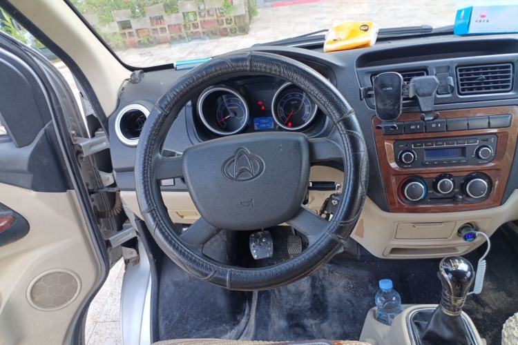 Used CHANGAN KAICHENG Ruixing M80 2014 1.5L Standard Version 4G15S Steering Wheel
