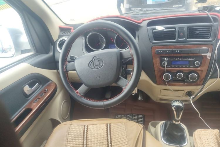 Used CHANGAN KAICHENG Ruixing M80 2014 1.5L Standard Version 4G15S Steering Wheel