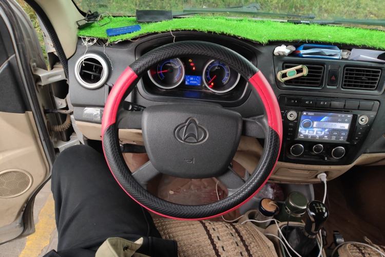 Used CHANGAN KAICHENG Ruixing M80 2014 1.5L CNG Comfort Model 4G15S Steering Wheel