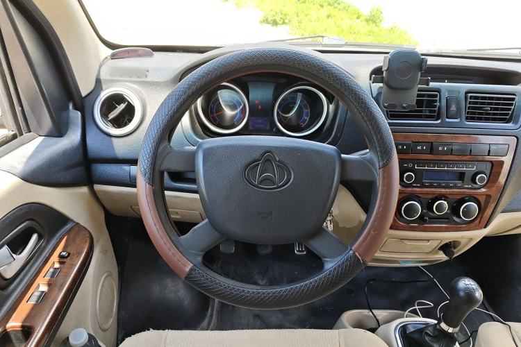 Used CHANGAN KAICHENG Ruixing M80 2014 1.5L Base Version (4-Seater) 4G15S Steering Wheel