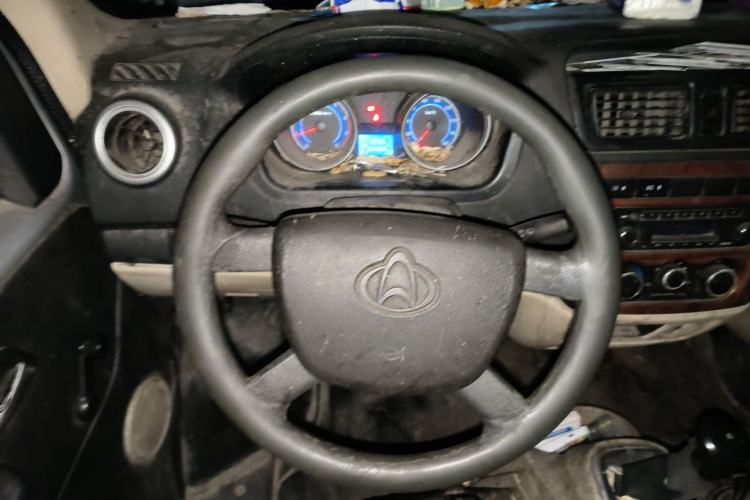 Used CHANGAN KAICHENG Ruixing M80 2014 1.5L Standard Version 4G15S Steering Wheel