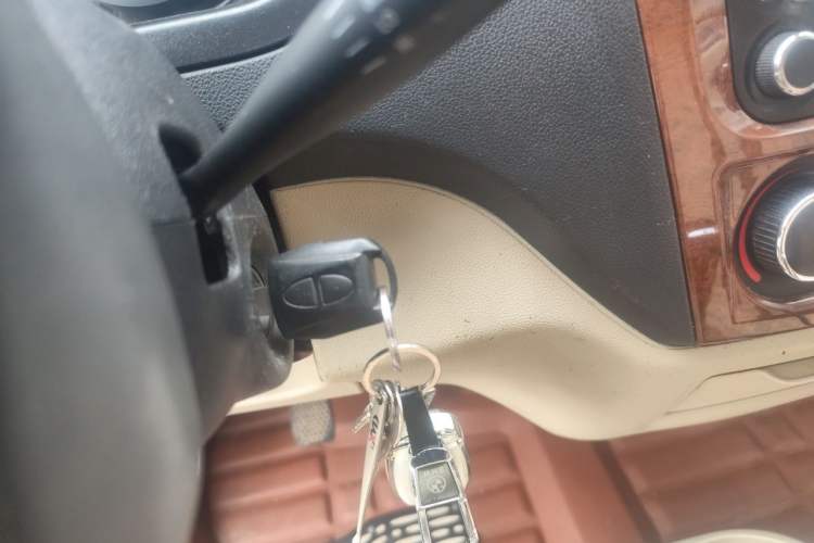 Used CHANGAN KAICHENG Ruixing M80 2014 1.5L Standard Version 4G15S Vehicle Key