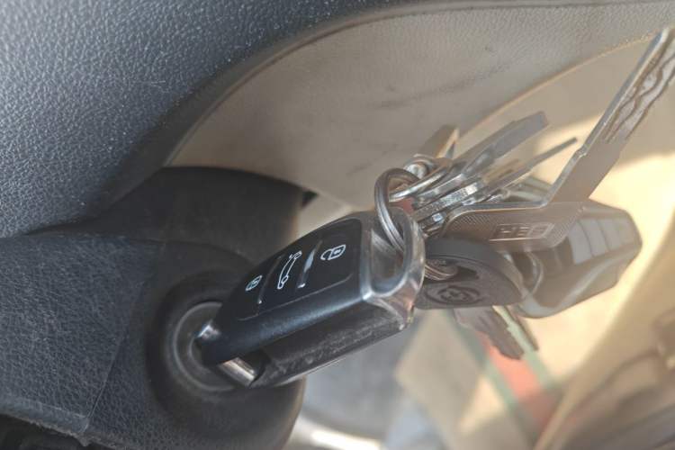 Used CHANGAN KAICHENG Ruixing M80 2014 1.5L Standard Version 4G15S Vehicle Key
