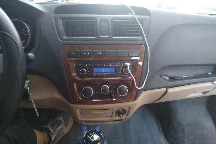 Used CHANGAN KAICHENG Ruixing M80 2014 1.5L CNG Standard Model 4G15S Audio And AC Panel