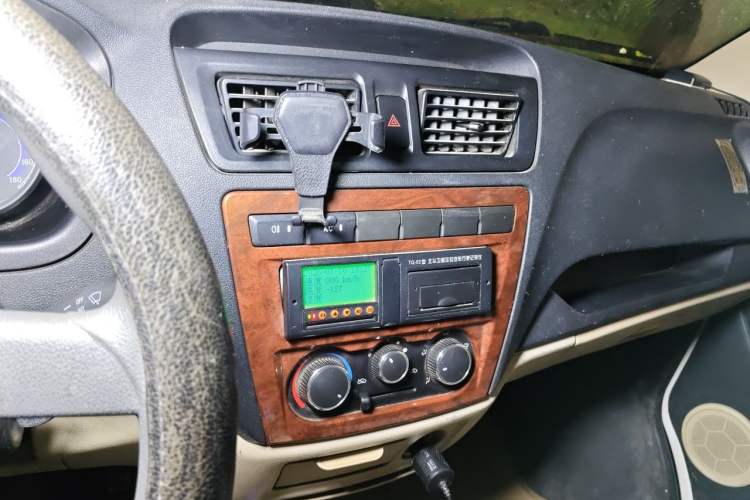 Used CHANGAN KAICHENG Ruixing M80 2014 1.5L Comfort Model 4G15S Audio And AC Panel