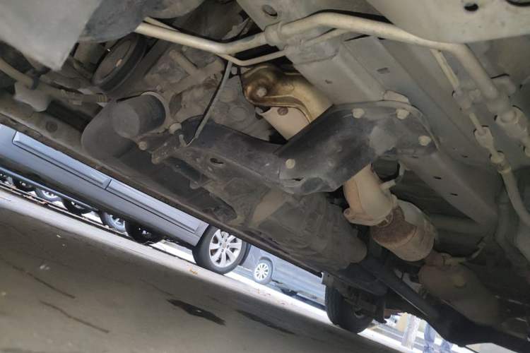 Used CHANGAN KAICHENG Ruixing M80 2014 1.5L Standard Version 4G15S Chassis Front Left