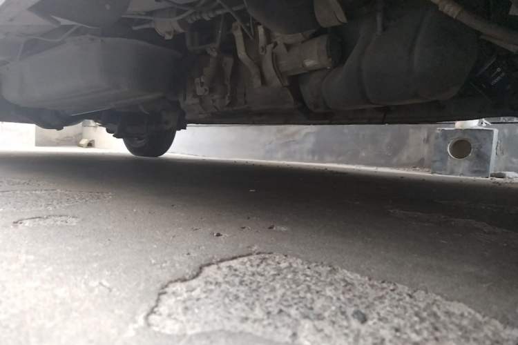 Used CHANGAN KAICHENG Ruixing M80 2014 1.5L CNG Standard Model 4G15S Chassis Front Right